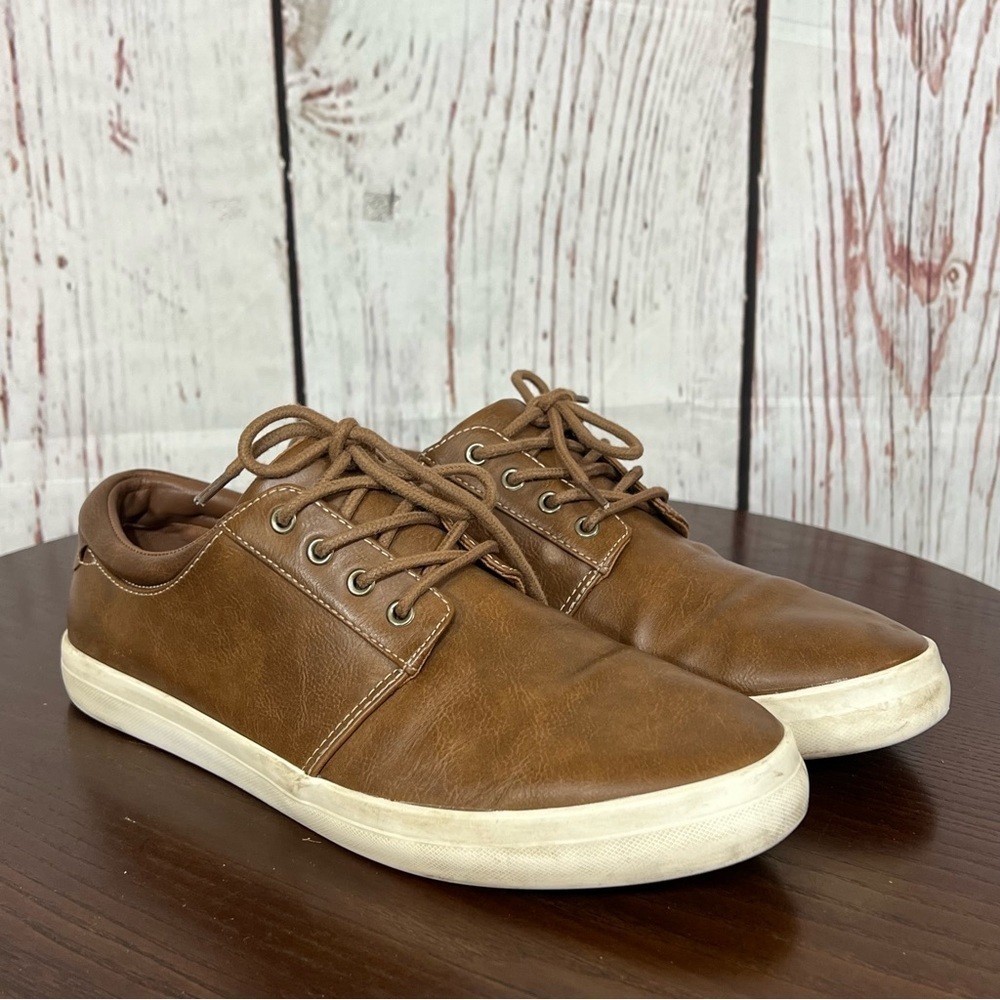 GOODFELLOW & Company Brown Faux Leather Sneakers Dressy Casual Style size 9 GUC